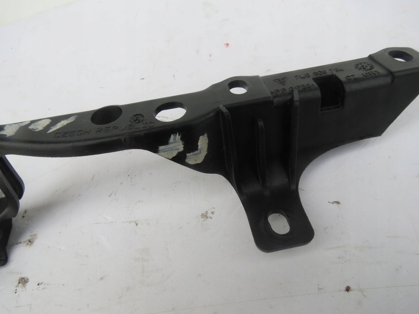 Console Support plaque Aile PORSCHE CAYENNE 4.8 V8 7L0805734