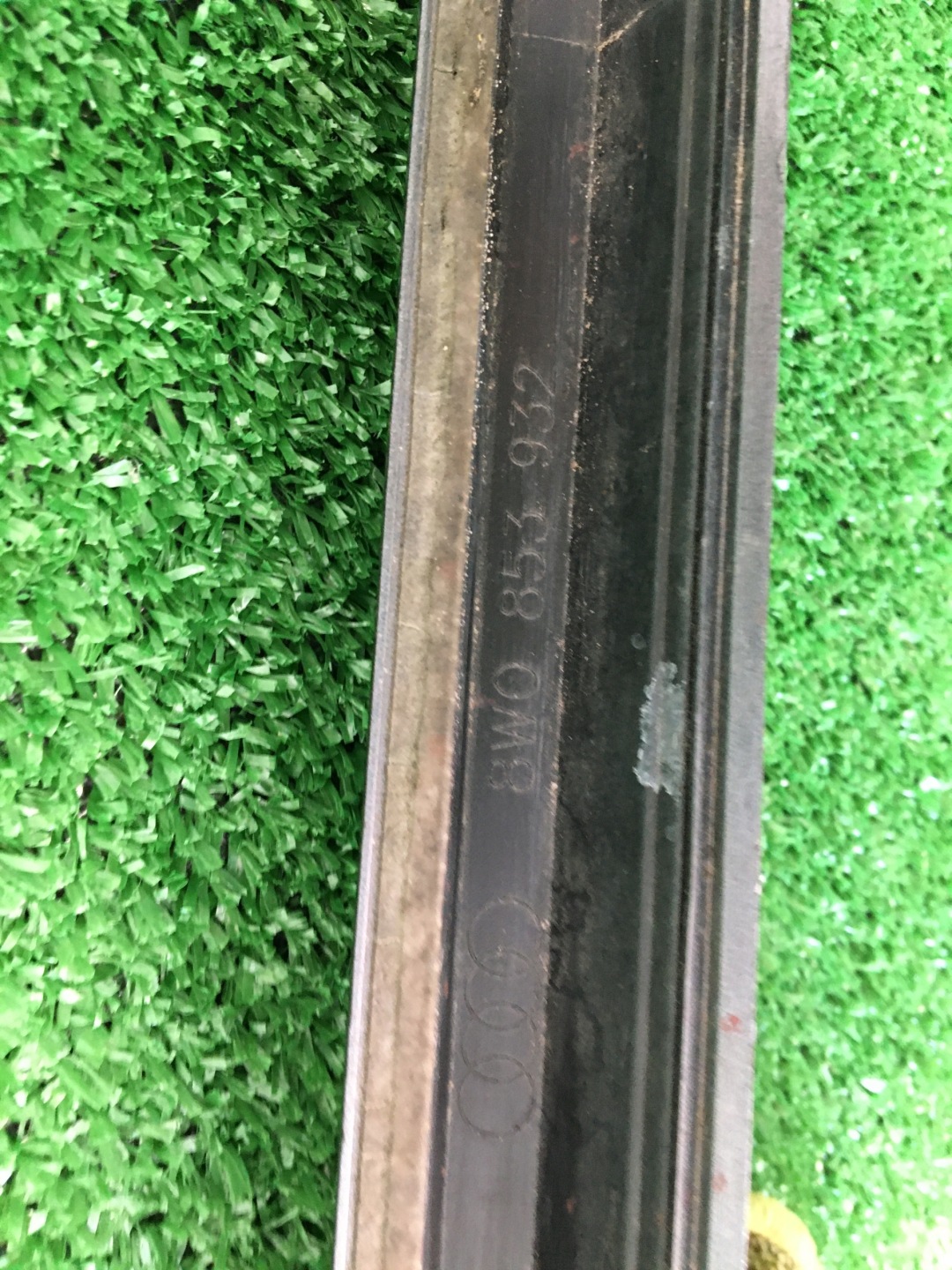 Audi A4 8W moulding right S Line 8W0853932