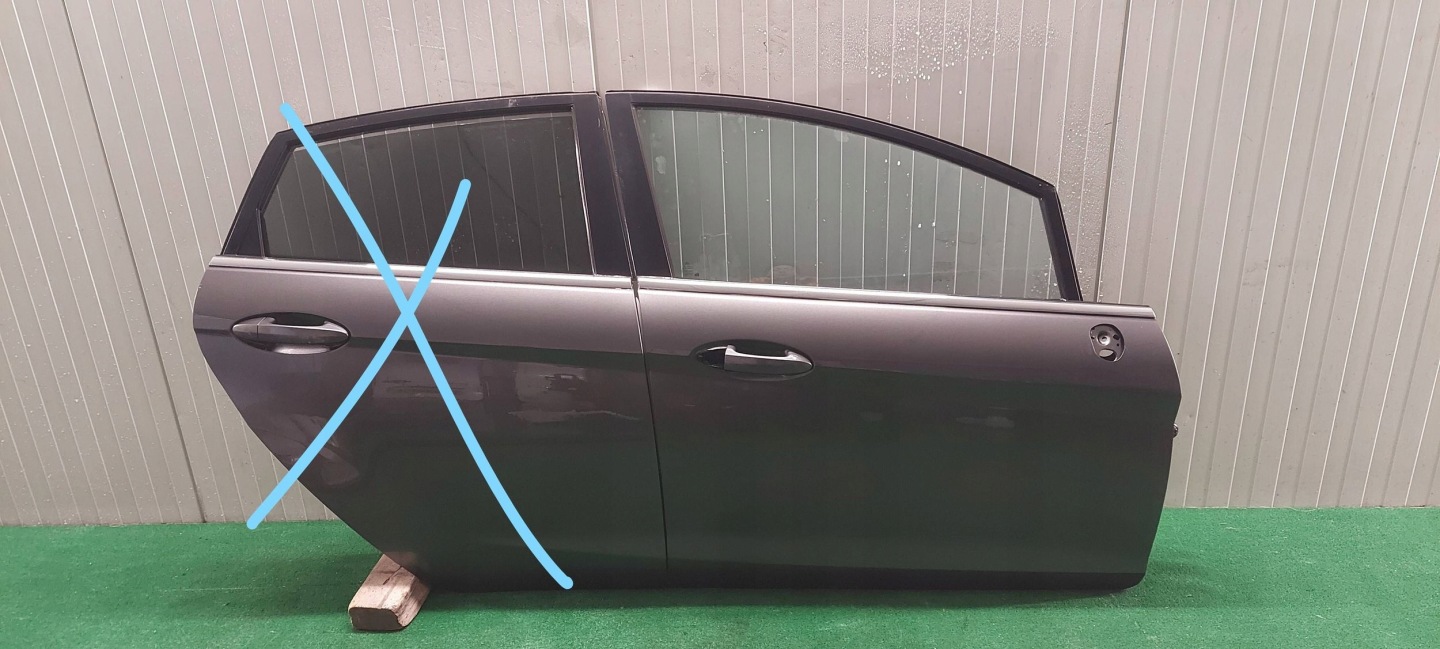 door right front FORD FIESTA MK7 LAK: QF