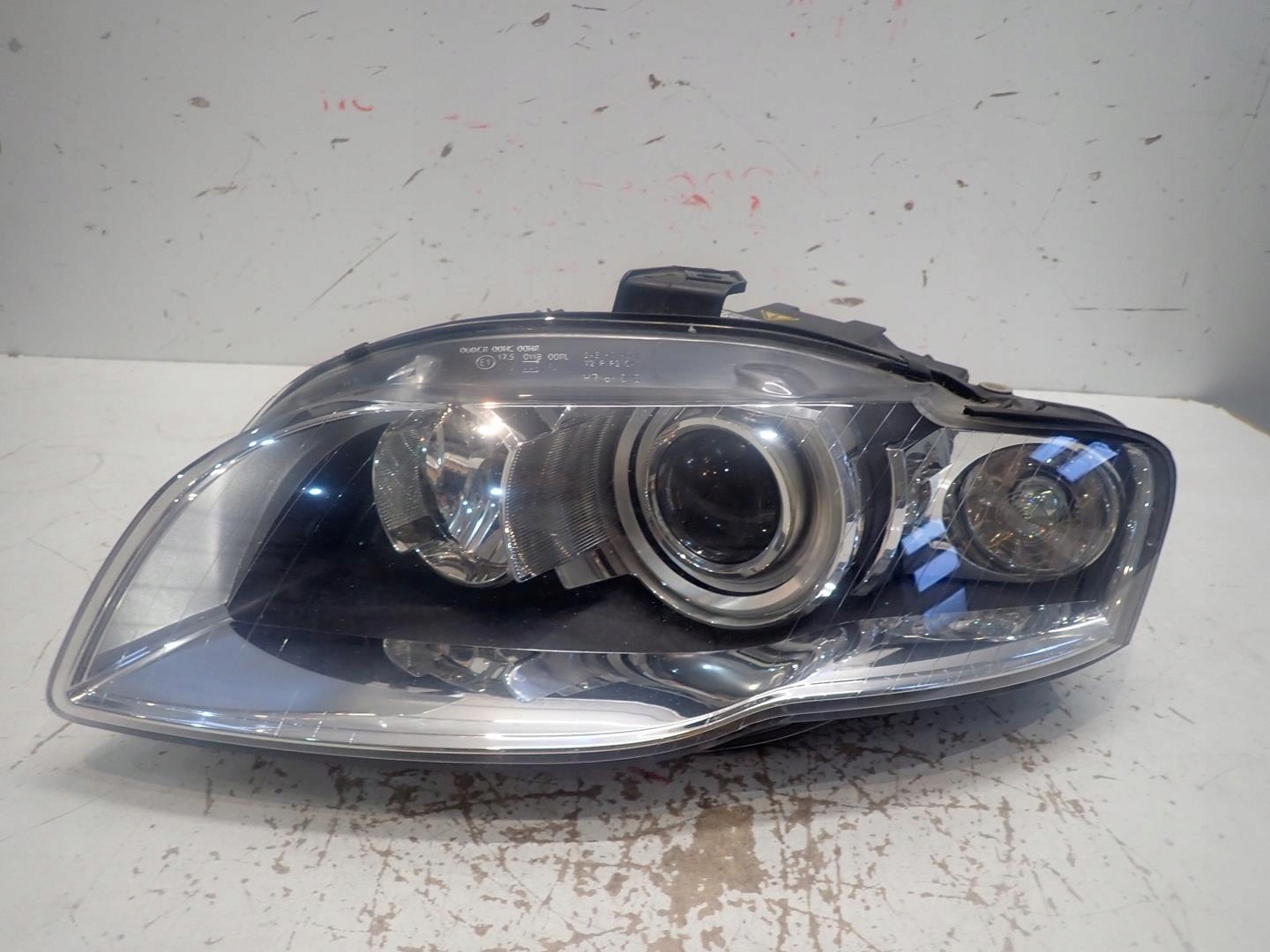light front left AUDI A4 B7 2005-2008 BI-XENON