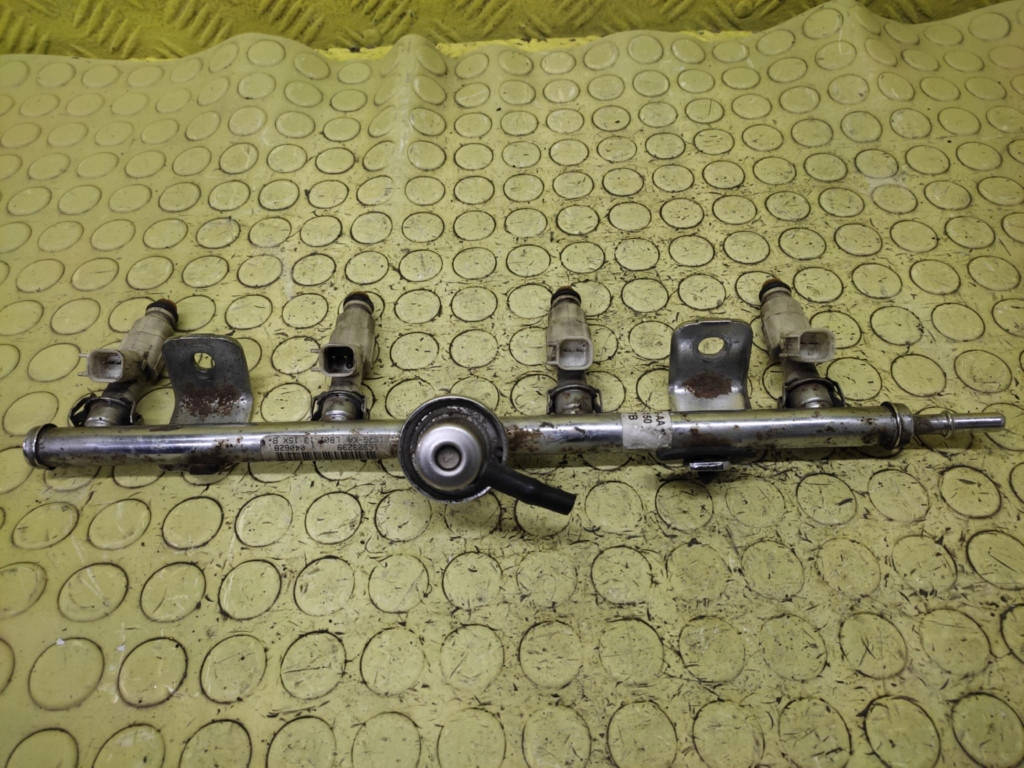 MAZDA 6 1.8 Rampe injection 4M8G9D280AA