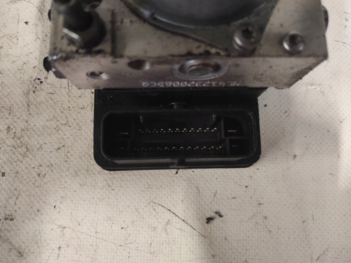 pump control unit ABS VW UP TRW 1S0614517 F