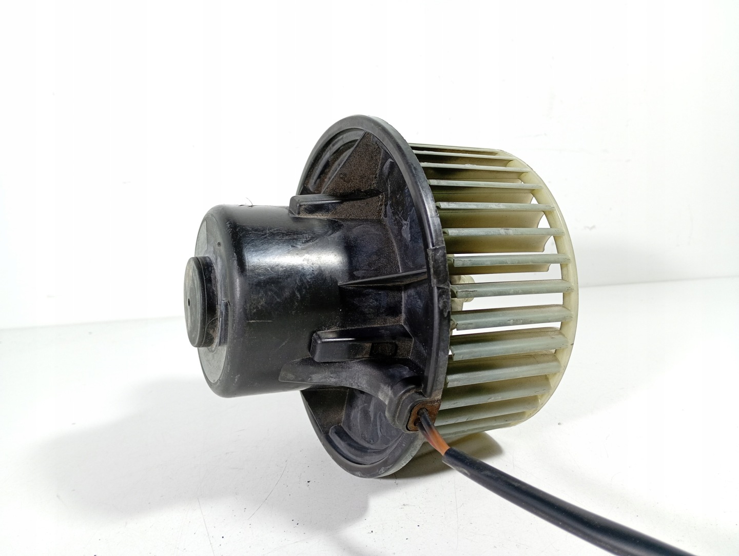 Audi A80 B4 80 91-96 heating fan air conditioning devices