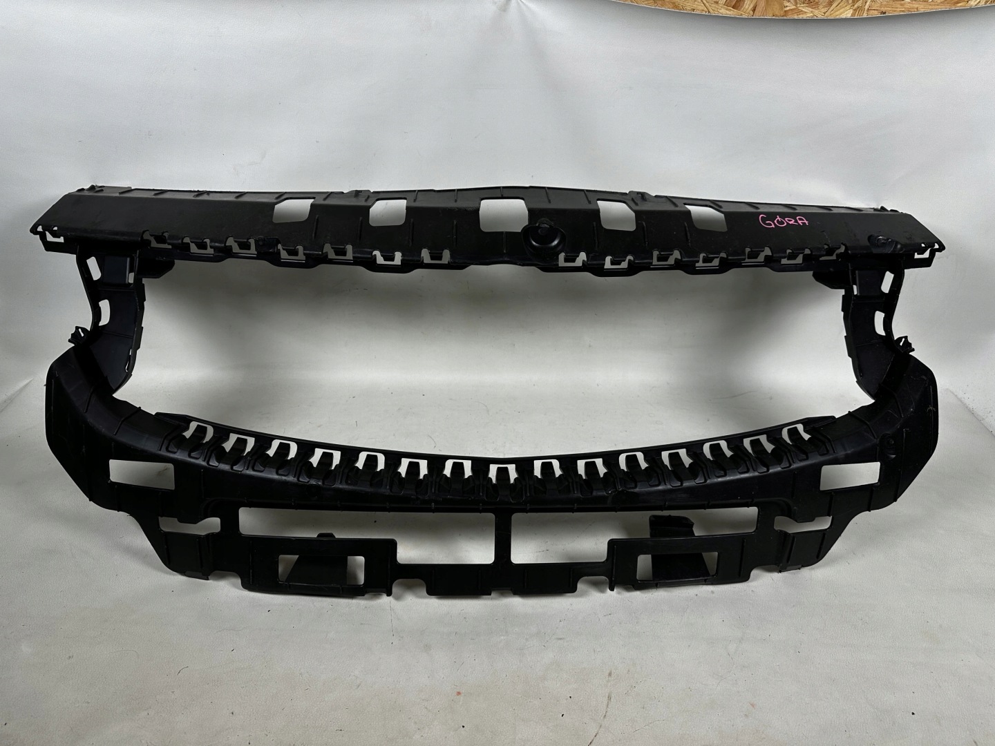 OPEL ASTRA V K 5 Grille Traverse Support plaque 13448088