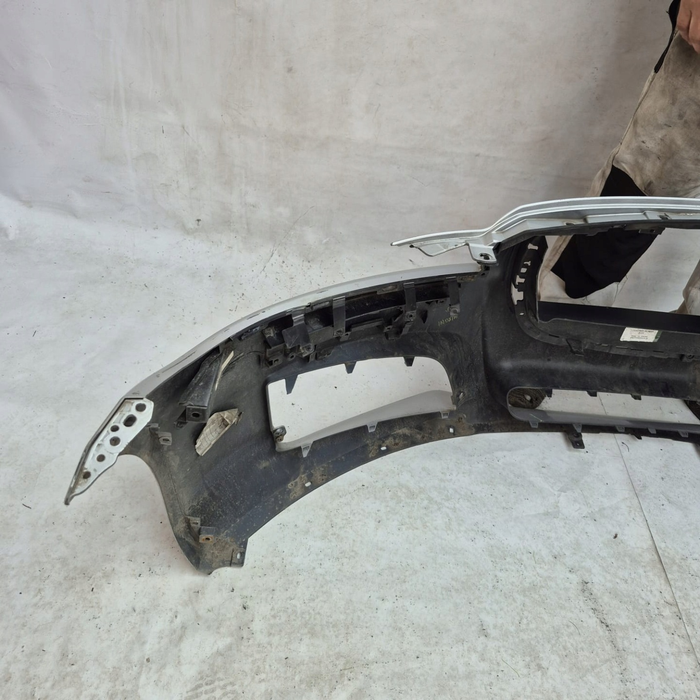 JAGUAR XF II X260 15- bumper front front without DZIUR T2H3934LML