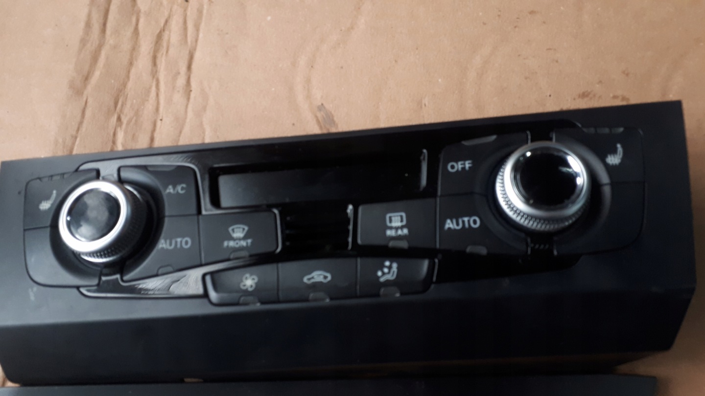 SQ5 8R Q5 PANEL BOCCHETTE KLIMATRONIK 8R1820043AQ