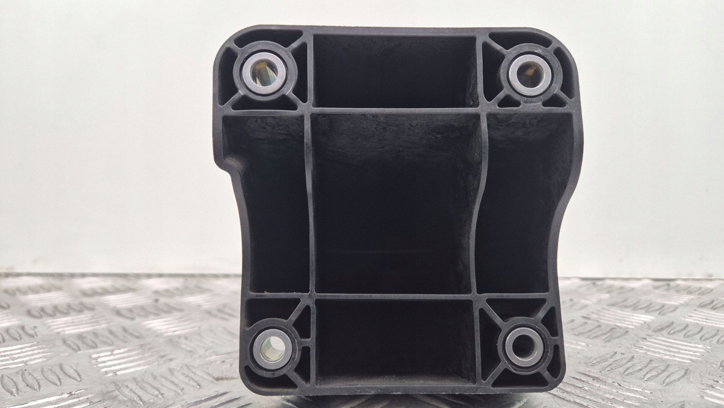 engine mount OM654 Mercedes E300d W213 A6542230100