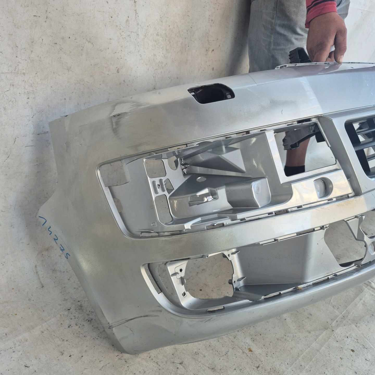 VW TRANSPORTER T5 MULTIVAN LIFT 09-15 bumper front front washer PDC