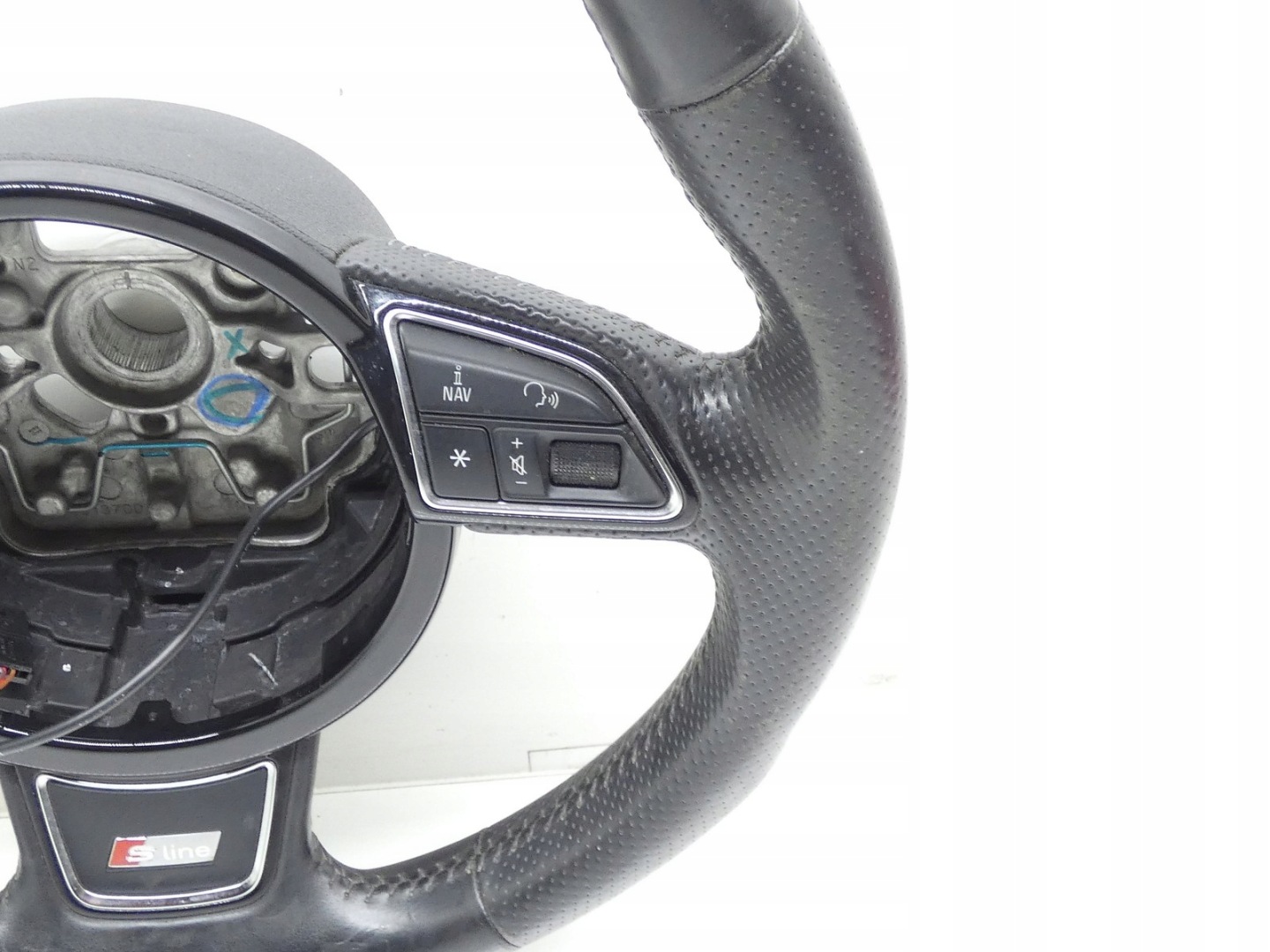 lenkrad Leder SKORZANA MULTI MULTIFUNKCJA AUDI A1 8X S-LINE 8X0419091L