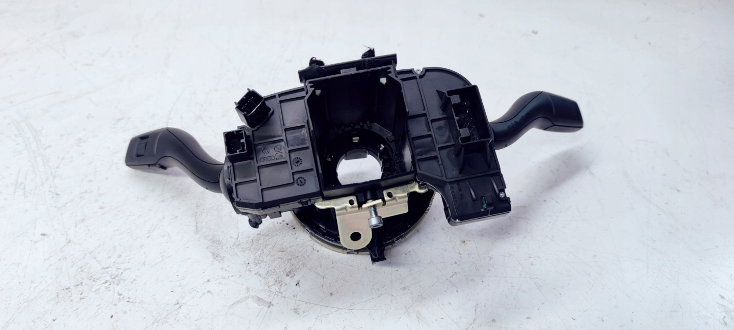 steering wheel levers and controls AUDI A6 C6 4F0953549A
