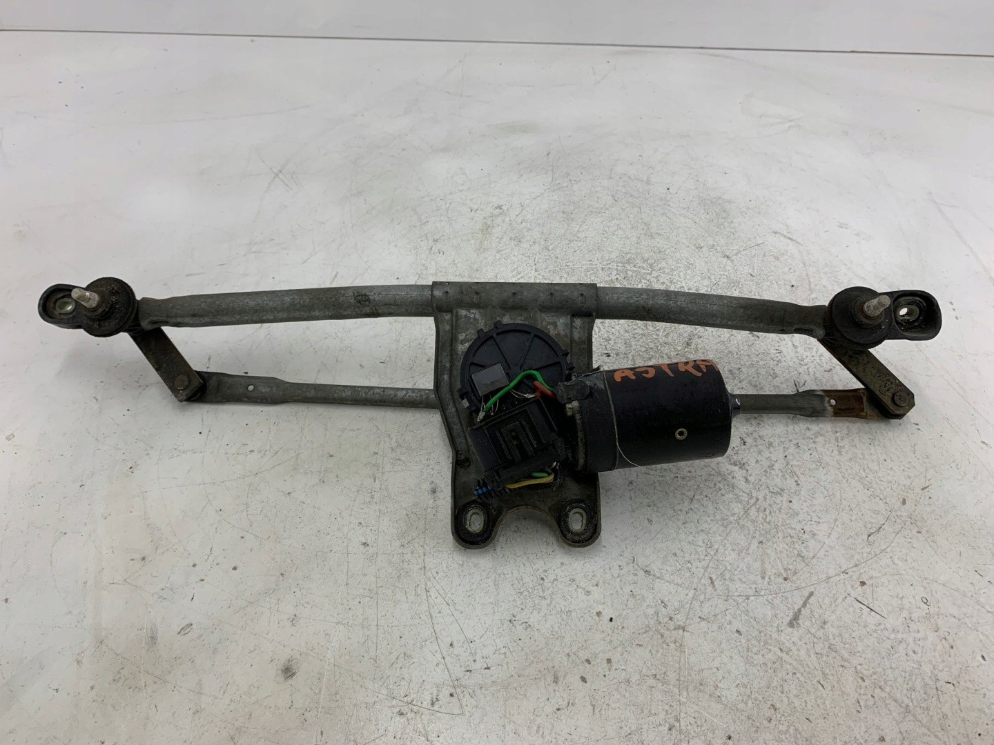 OPEL VECTRA B wiper mechanism front 0390241182