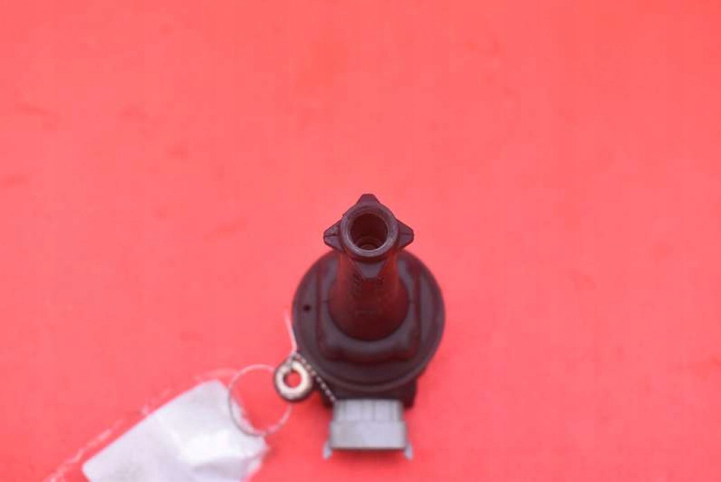 coil ignition 8677837 VOLVO V50 2.4 MT 170 KM 03-11