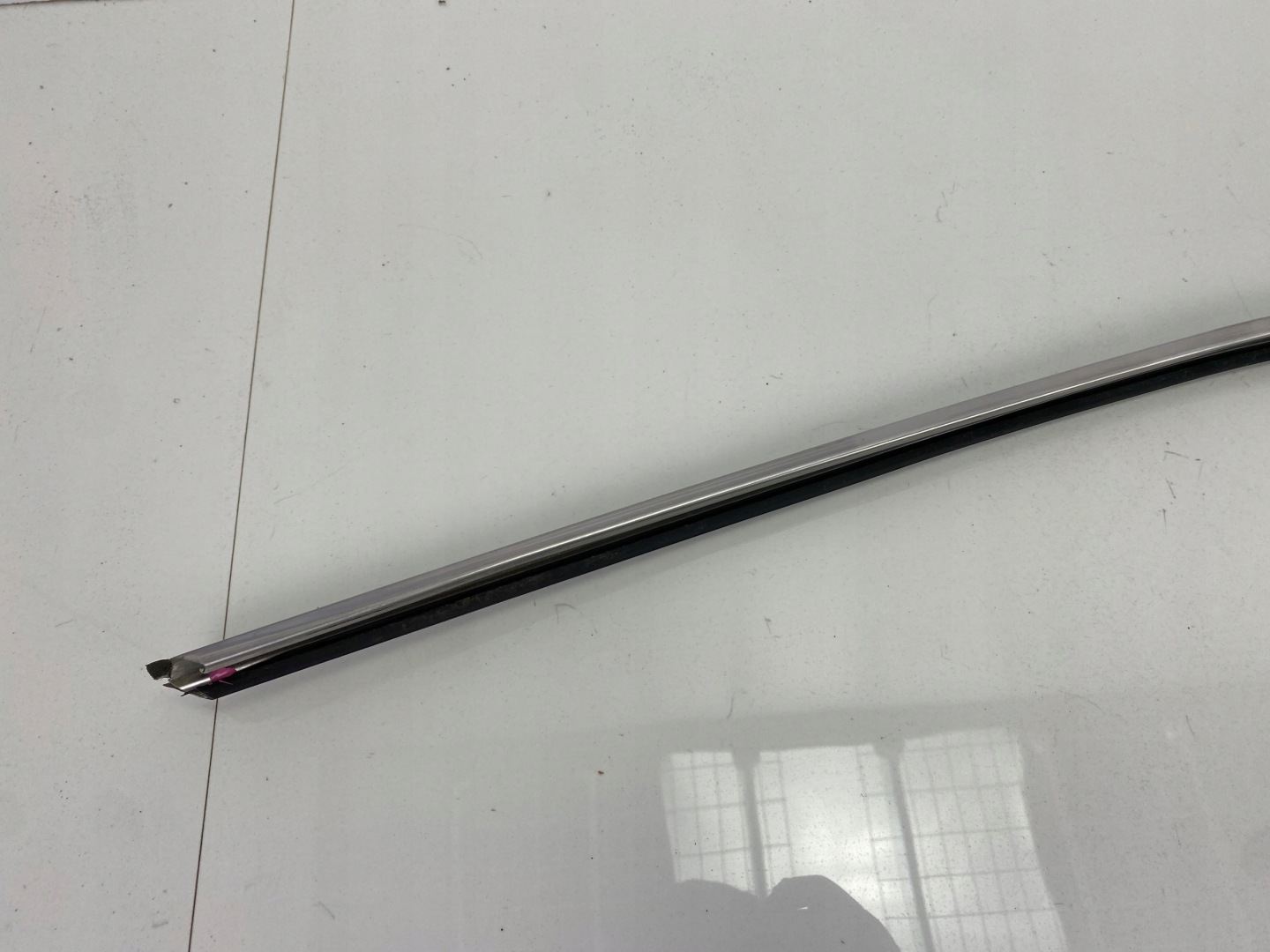 Moulage Joint chrom Dodge Challenger 2015+ USA