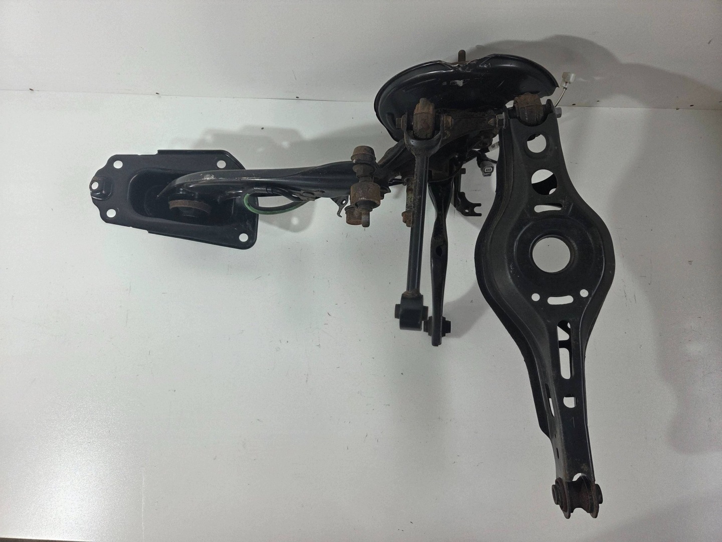 Toyota Corolla E21 swing rear left (Z627)