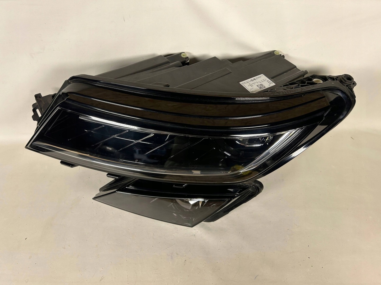 Skoda Kodiaq Full Led left front front