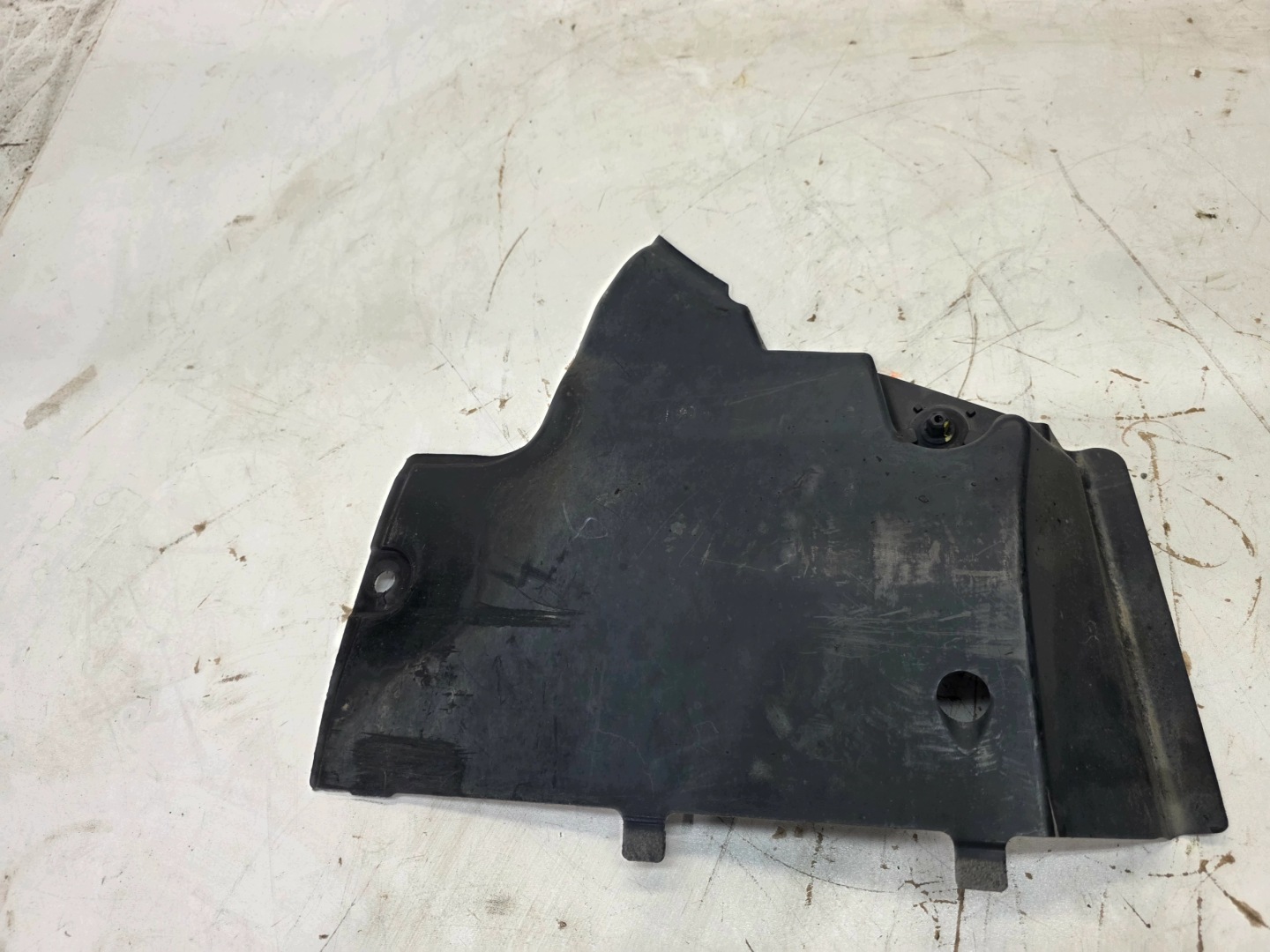 cover chassis left MALA AUDI Q5 8R 8R0825201A 2/26