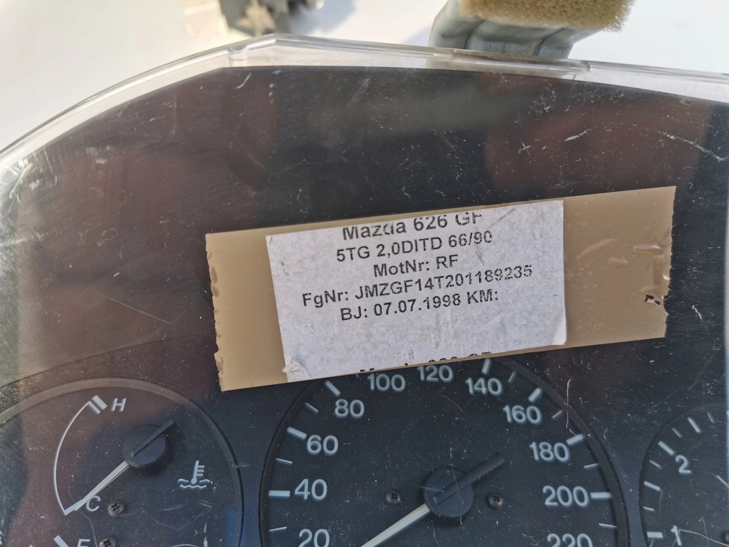 MAZDA 626 2.0 DITD 6EGSA dials clock original