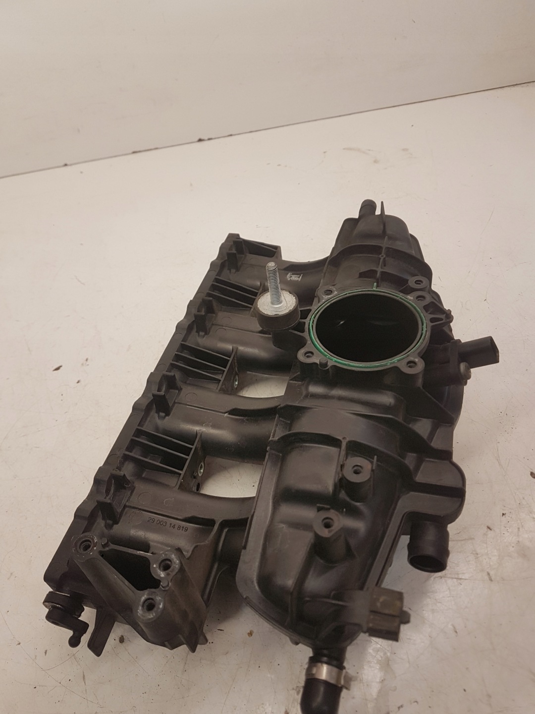 intake manifold VW AUDI A4 A6 2,0 TFSI 06D133185L