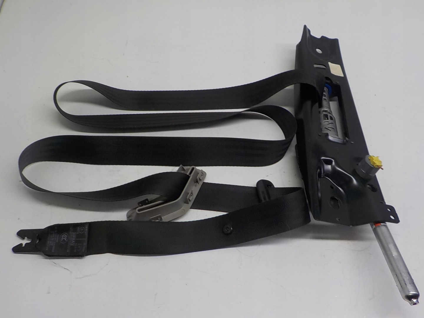 VOLVO S80 II Gurten Sicherheits Spanner links vorne 39865060