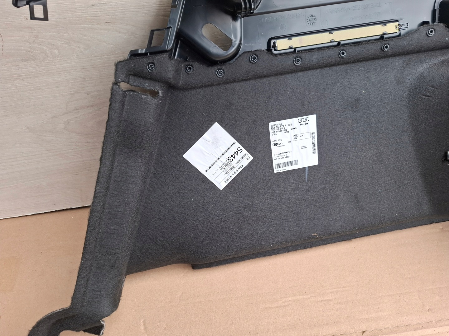 Audi A6 RS6 C8 23r 4K AVANT KOMBI boot upholstery left 4K9863879