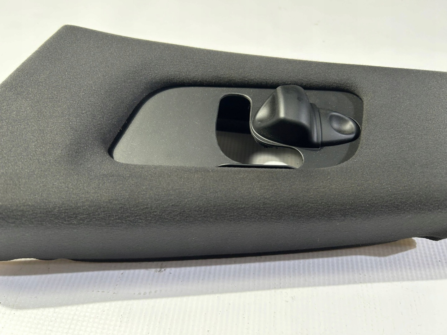 cap moulding cover side slupka B left Maserati Ghibli M157 2013