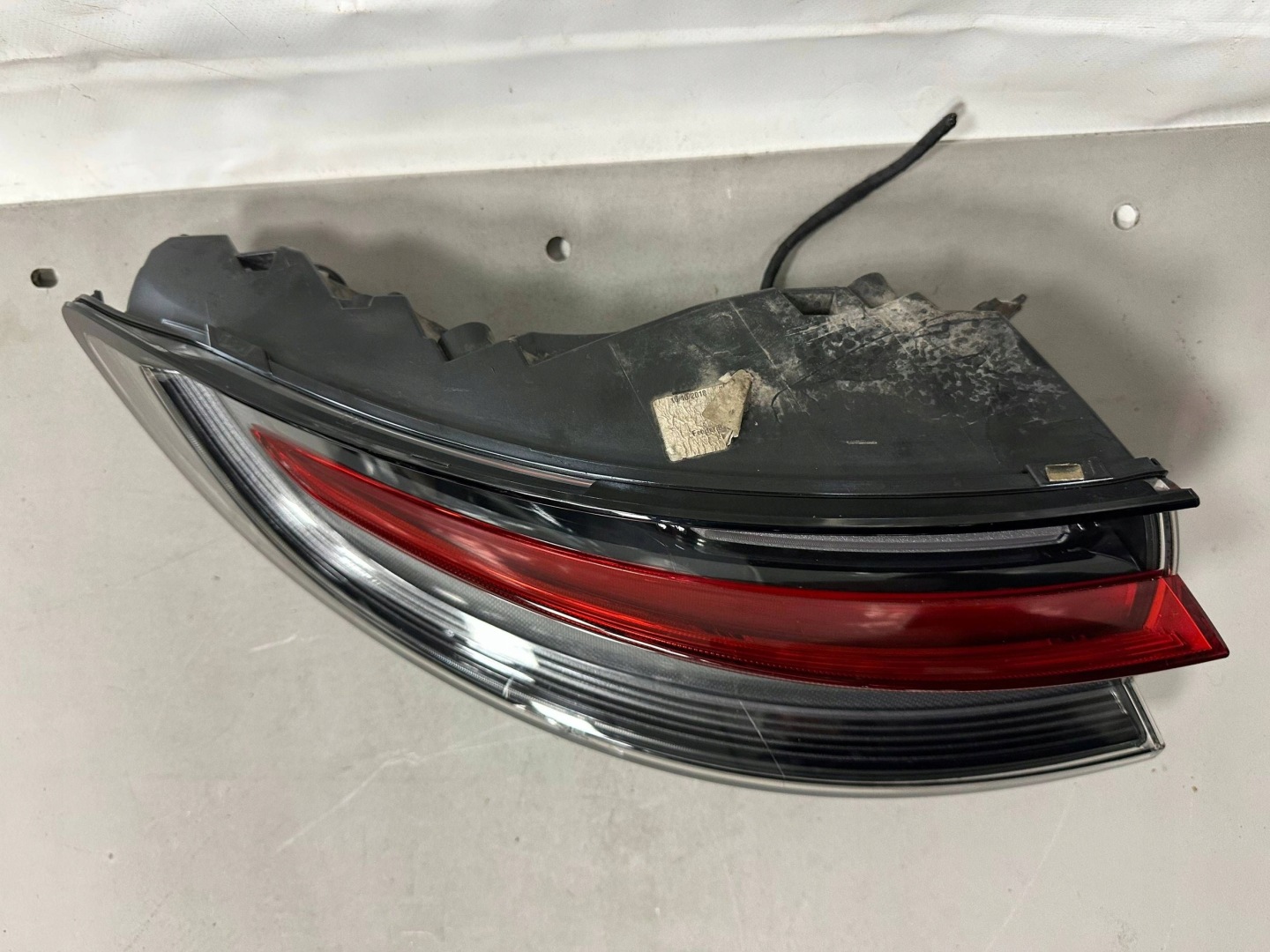PORSCHE MACAN 95B LIFT light rear left 95B945091L