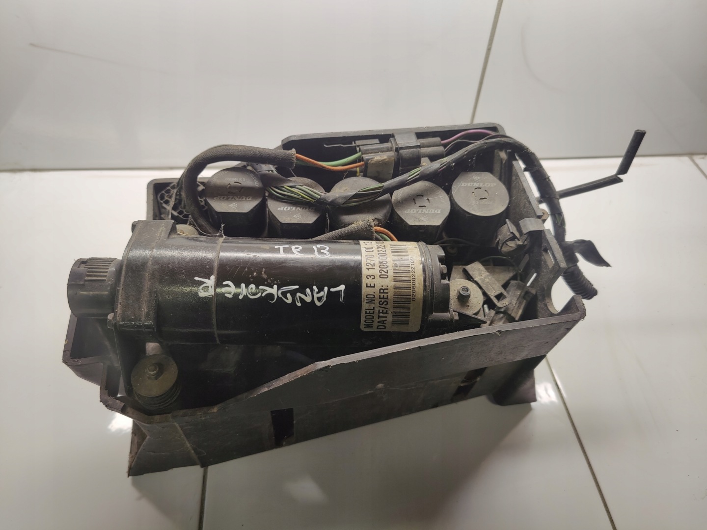 RANGE ROVER P38 KOMPRESOR Pumpe Achsträgers E312700012