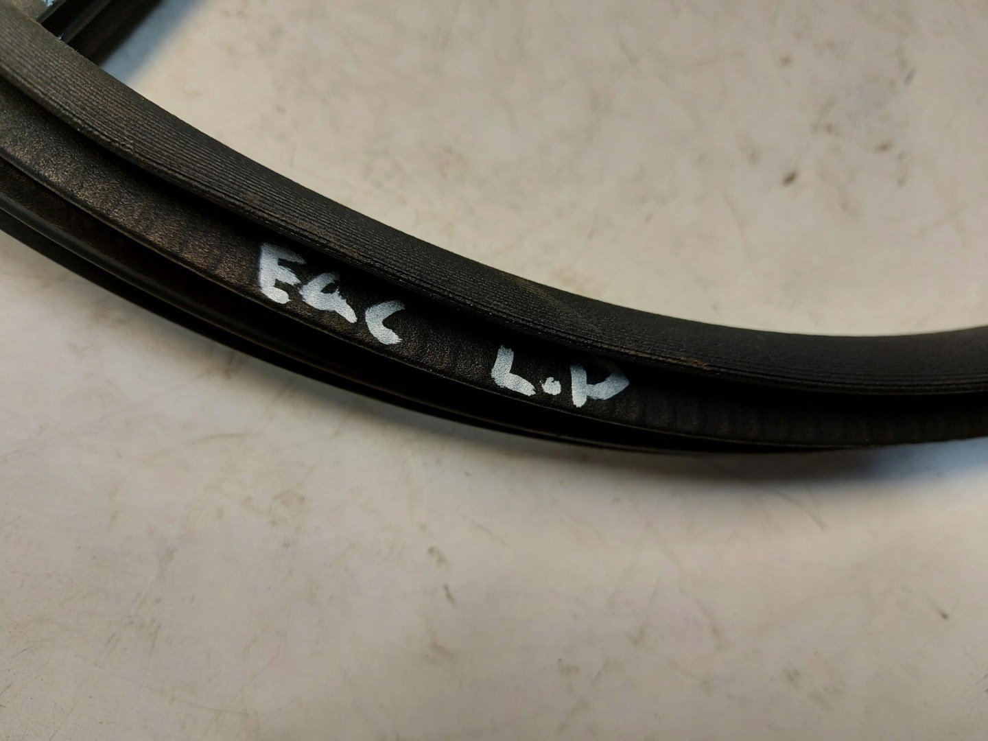 Mercedes EQC 400 W293 gasket left front