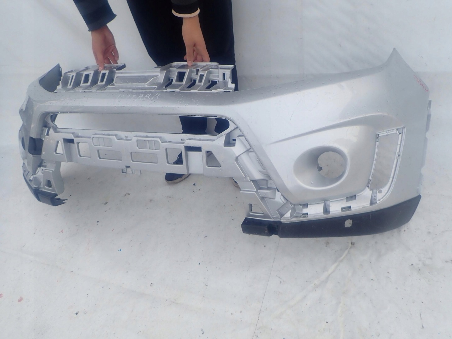 SUZUKI VITARA II 2 LIFT 18- bumper front PDC