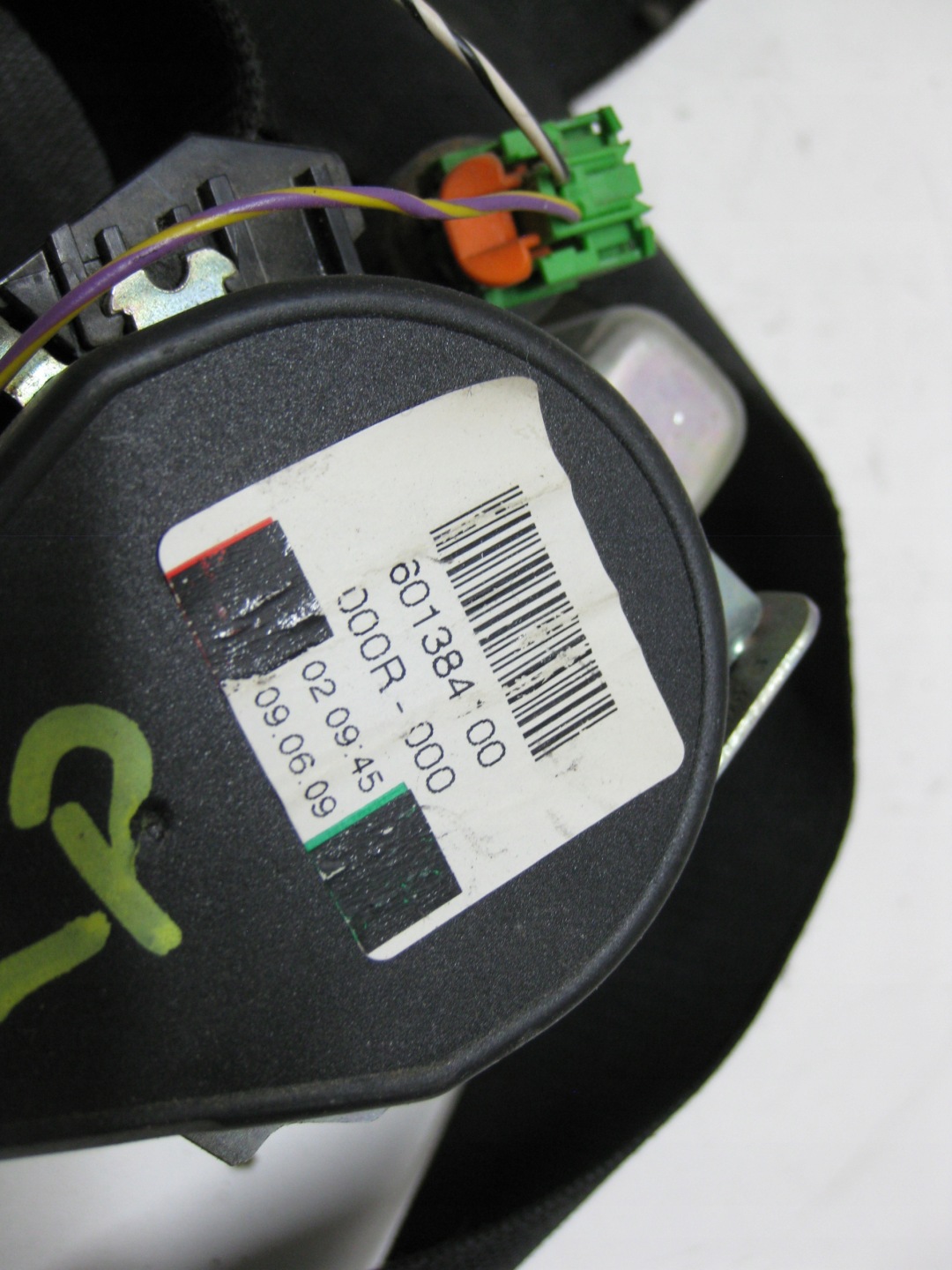 MERCEDES SPRINTER W906 Gurten Sicherheits PIROTECHNICZNY links 601384100