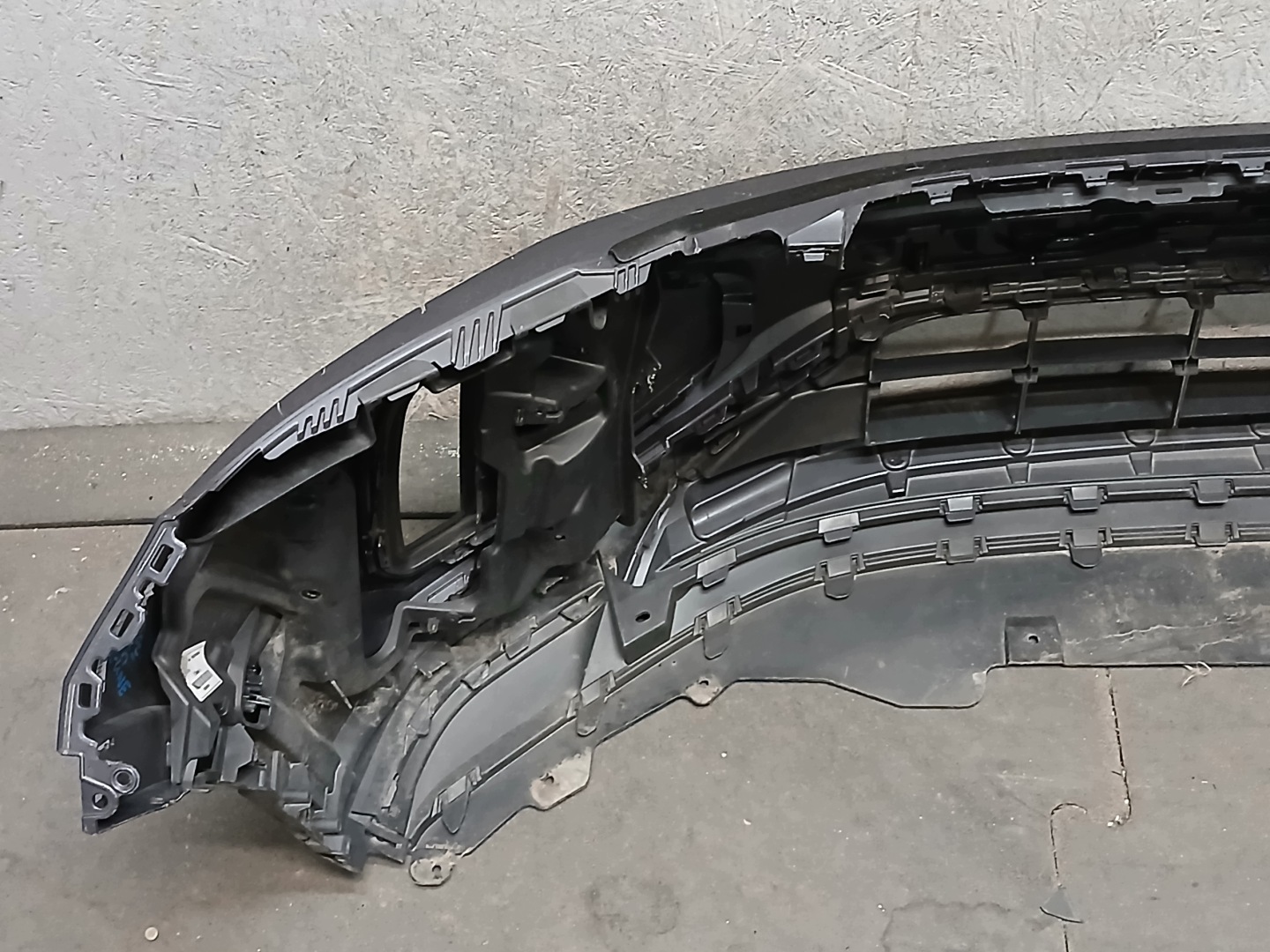 bumper front VW T-ROC T ROC R-LINE R LINE LIFT 2GA 22