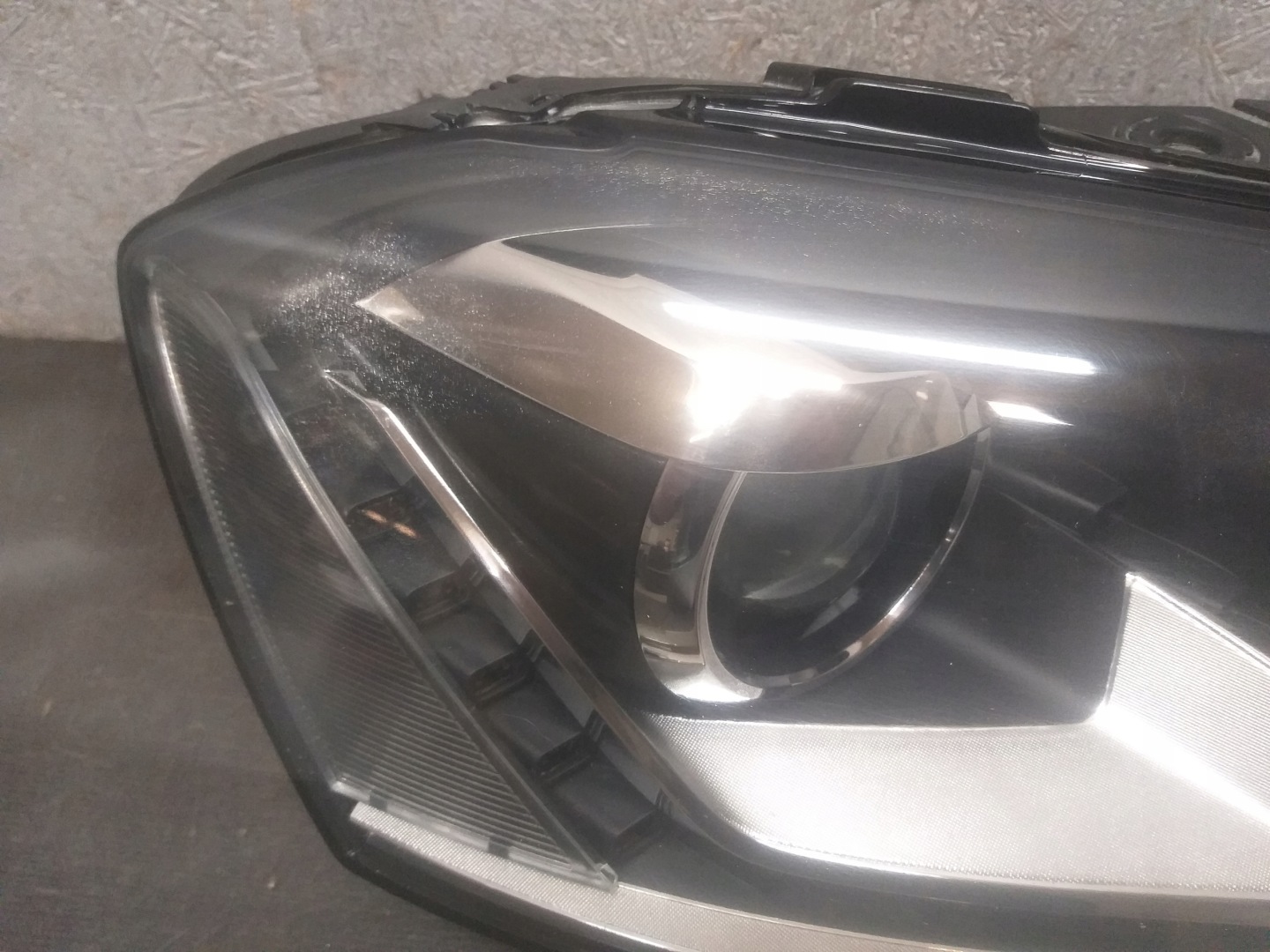 light front right VW PASSAT B7 XENON positioning 3AB941752