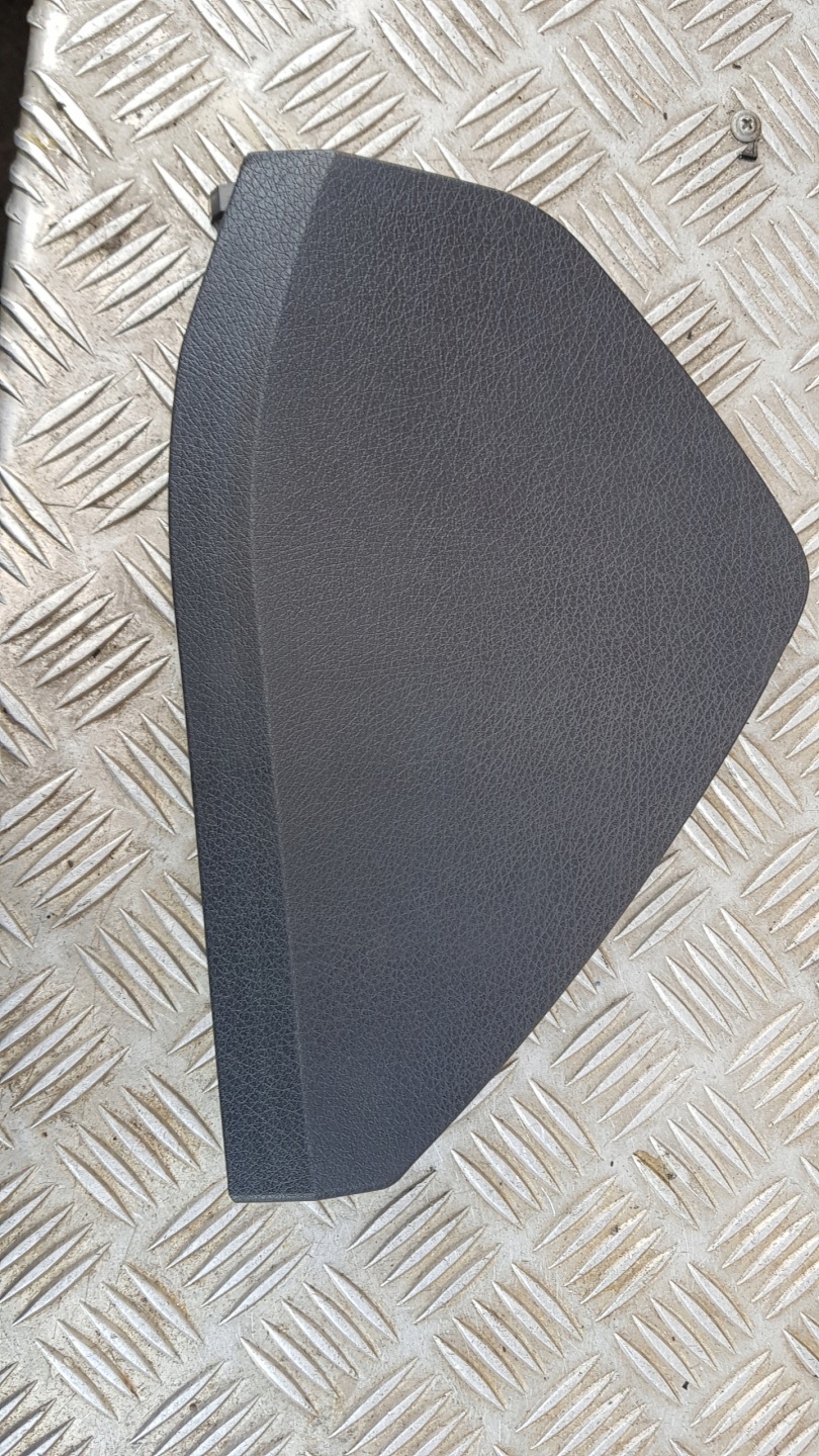 MERCEDES W203 spoiler KOKPITU 2116800378 left
