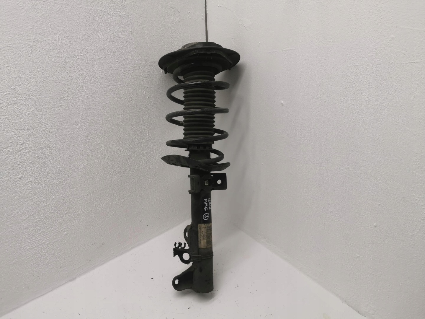 shock absorber left right MERCEDES E-KLASA W212 09-16