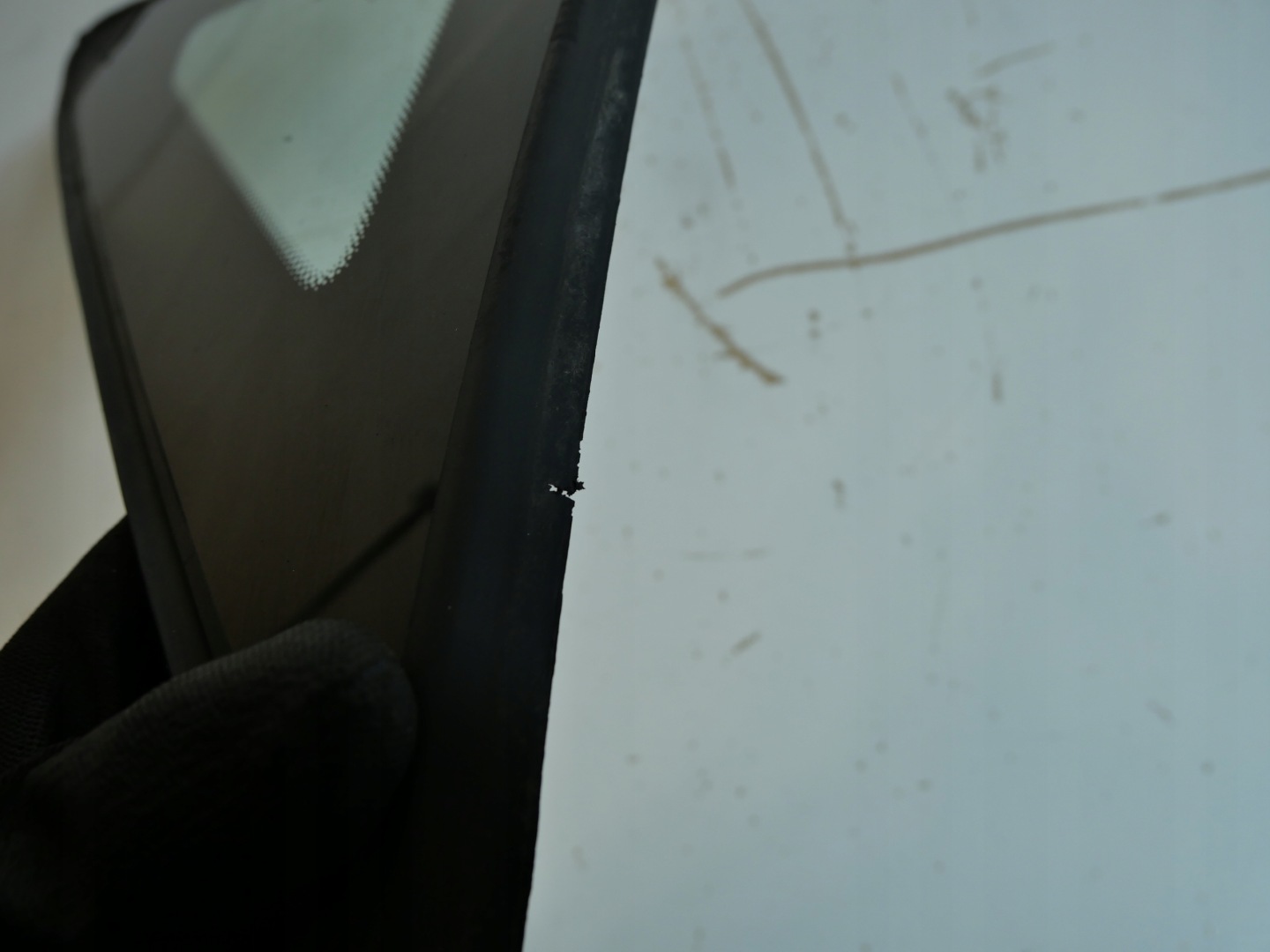 window side front MERCEDES W447 A4476730405