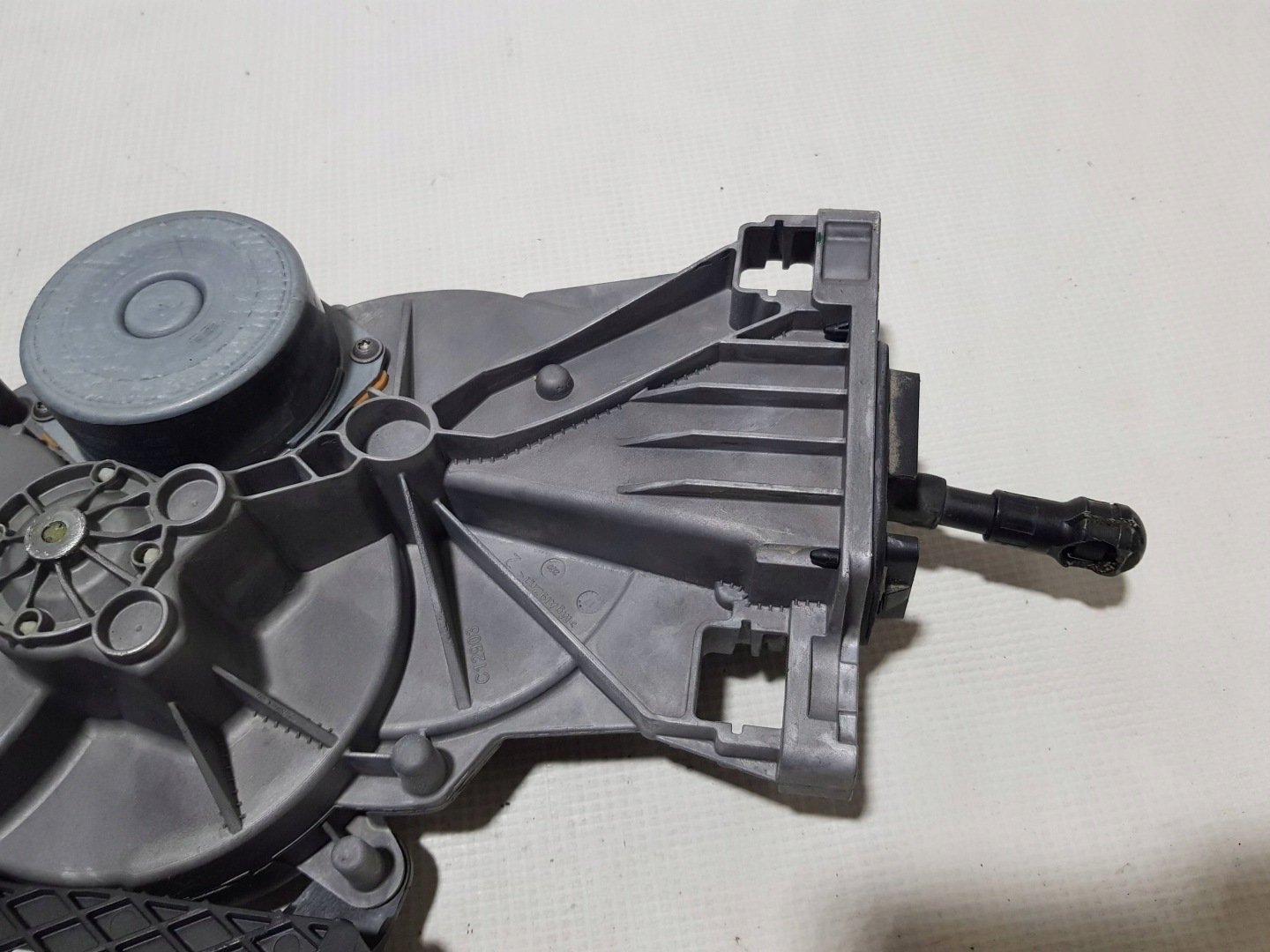 Mécanisme du capot Arrière MERCEDES GLC W253 W205 A0997602601