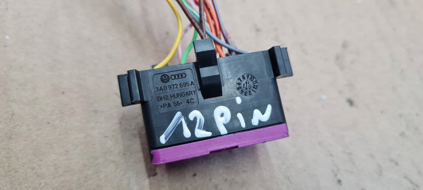 A4 B9 8W connecting spoiler adapter OBD 3A0972695A A6 C7 C8 A5 8W A4 B8 Q5 Q3