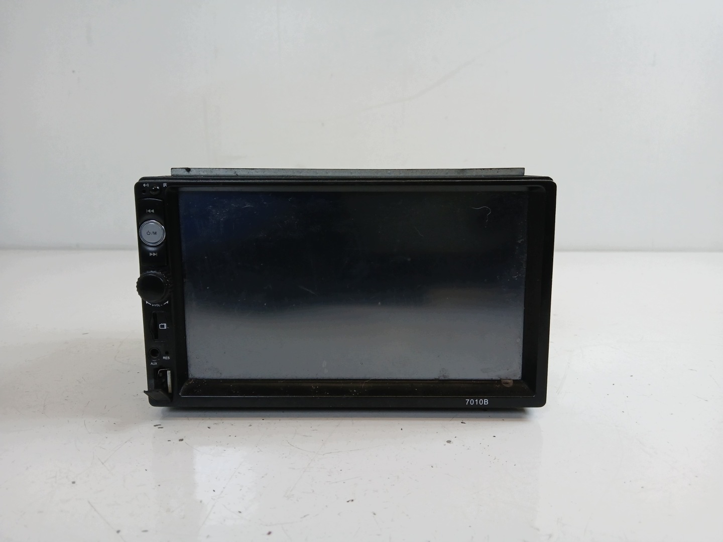 RADIO SAMOCHODOWE 2 DIN AUX SD USB 7010B