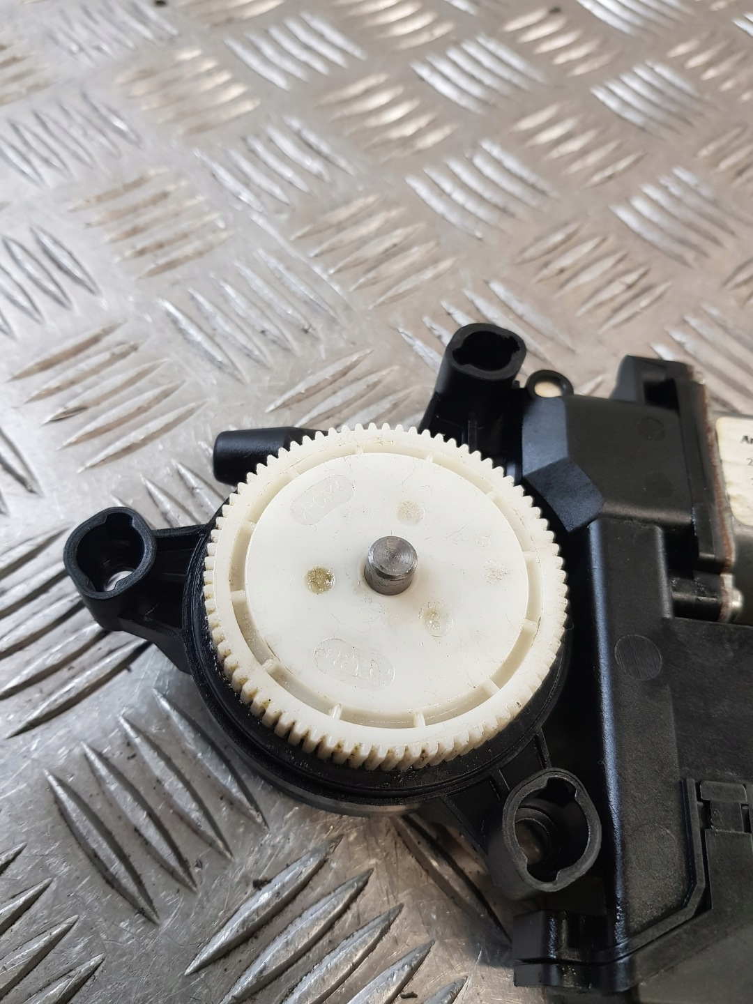 mini motor windows left front 6Q2959802A VW POLO IV 04R
