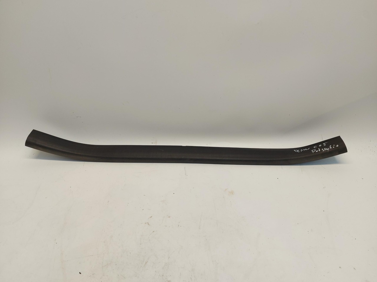 BMW G05 X5 3.0d 2019r gasket under the window left right KPL