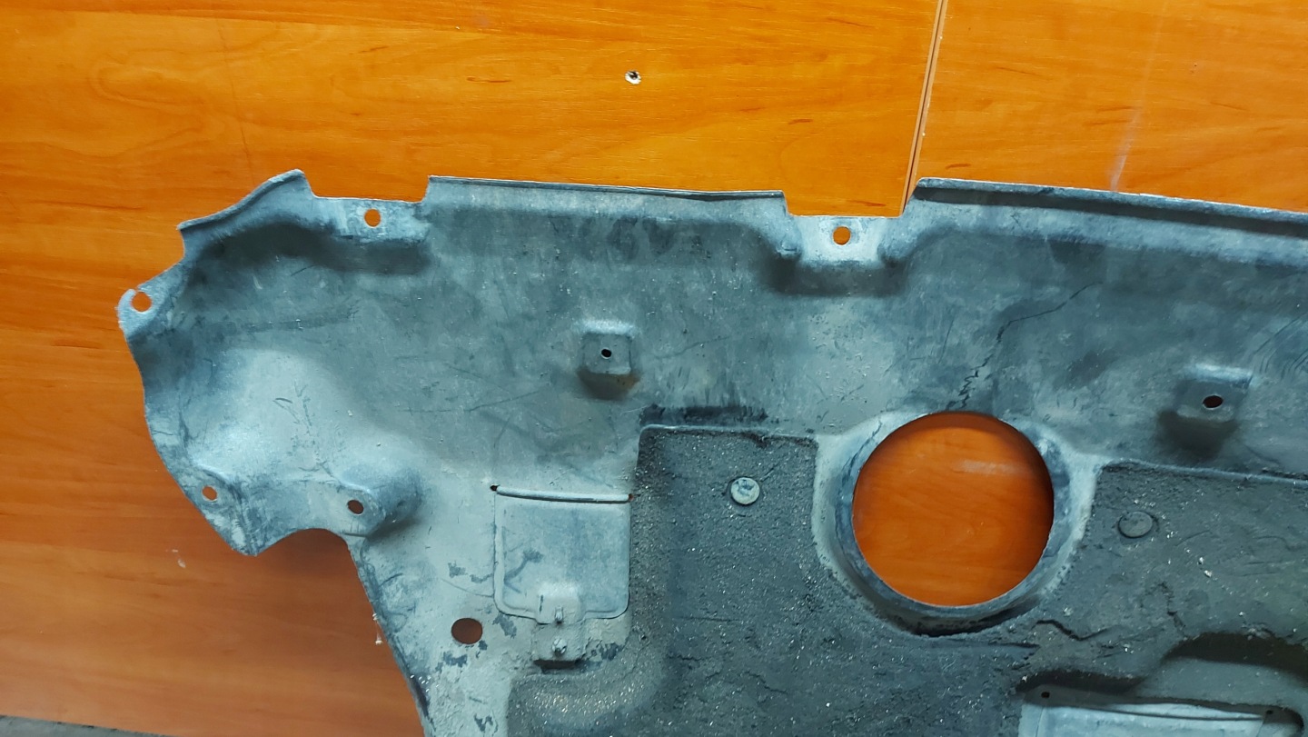 cover below engine of the engine TOYOTA RAV4 III 05-08