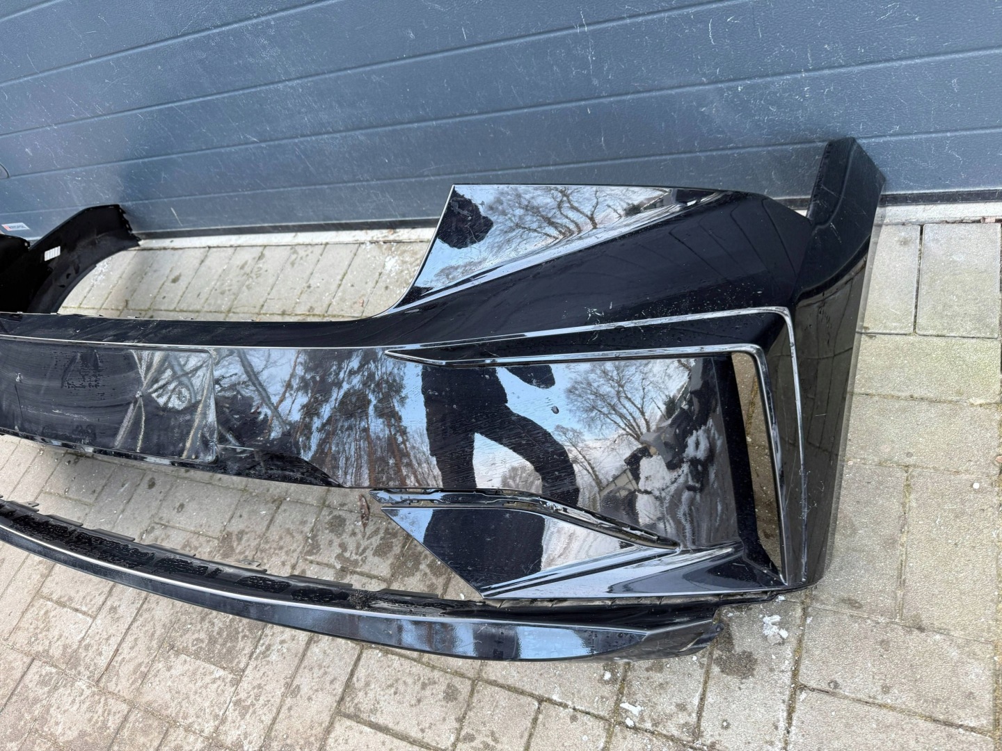 Skoda Enyaq iV 21- bumper front front without PDC