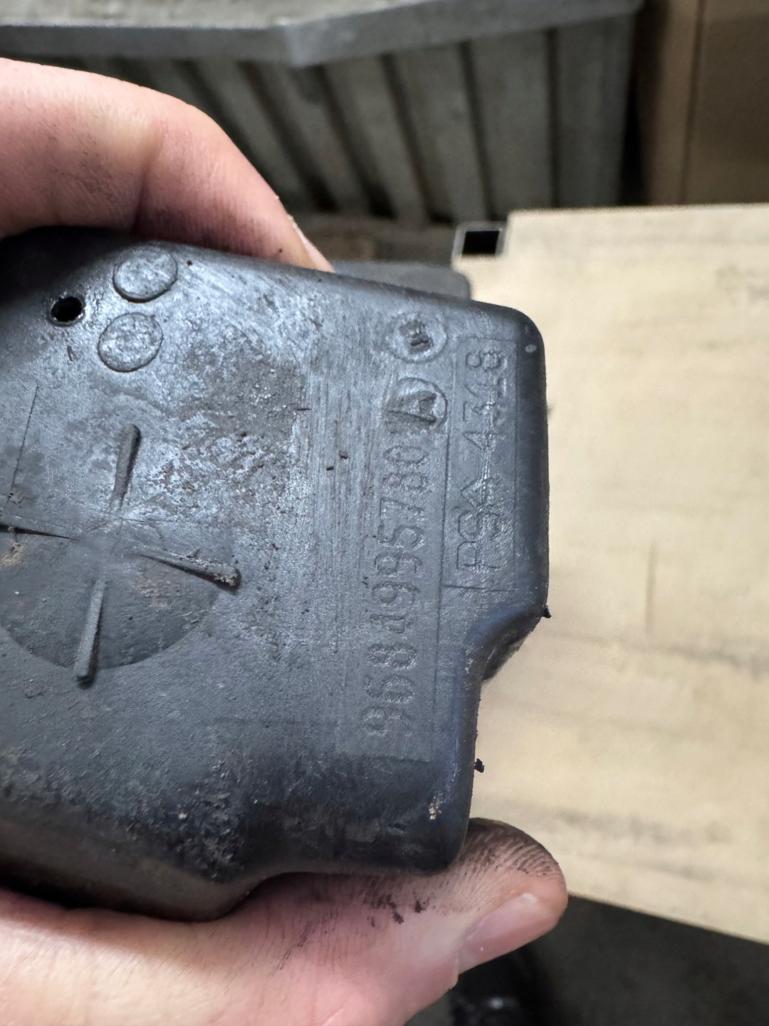 Gehäuse filter luft Citroen C3 und Picasso 9684995780