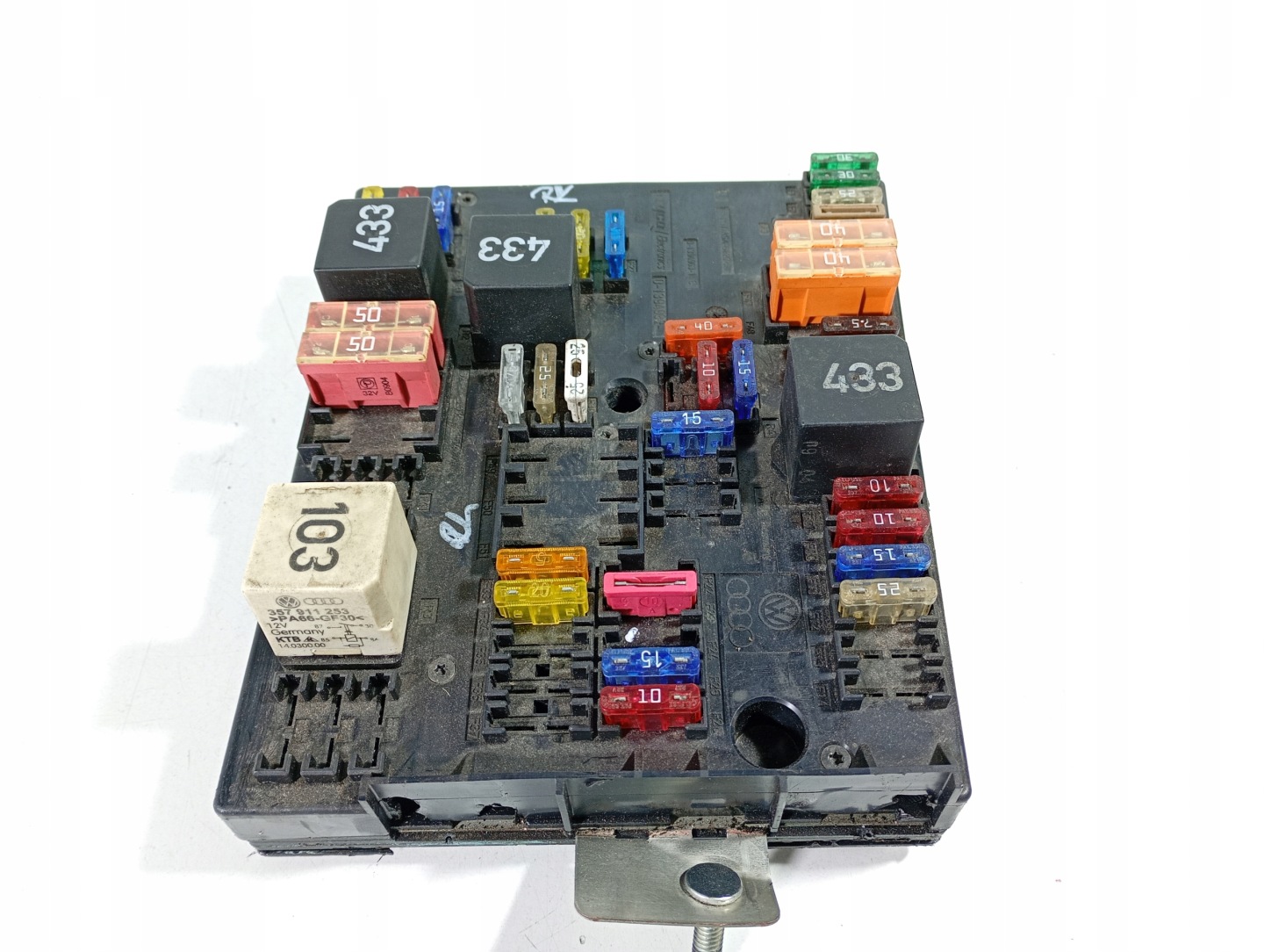 VW CADDY 3 III 04-15 module compartment of fuses