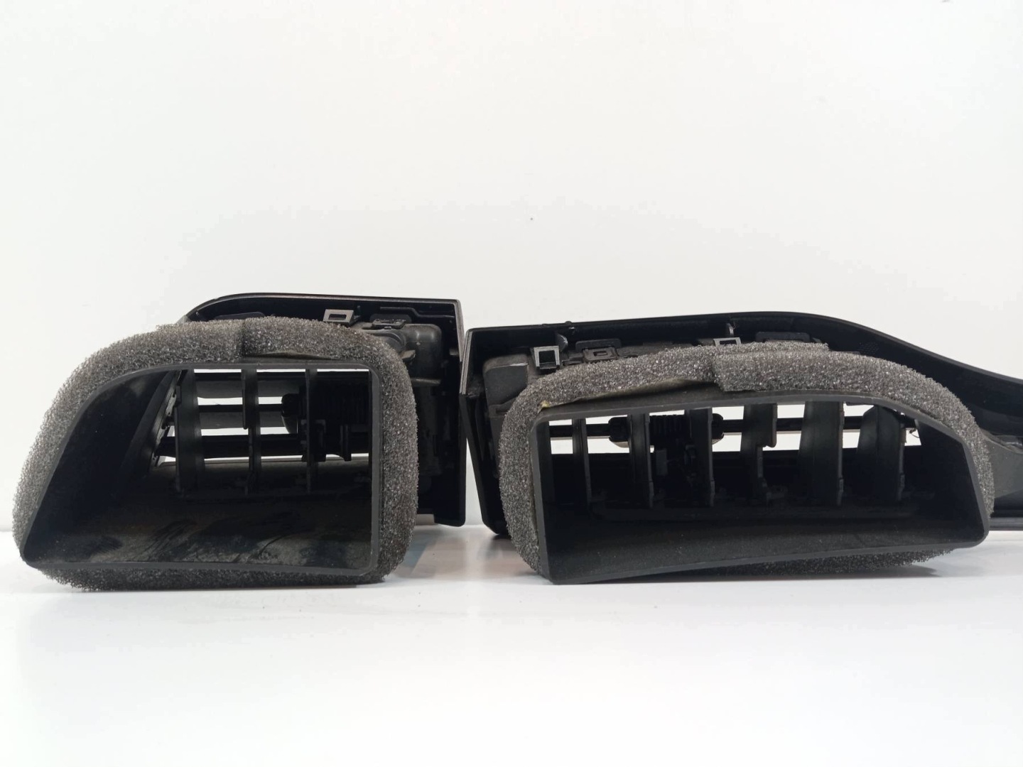 mřížky ventilace levá pravá KPL DS73F018B09BNW DS73F018B08B Ford Mondeo Mk5