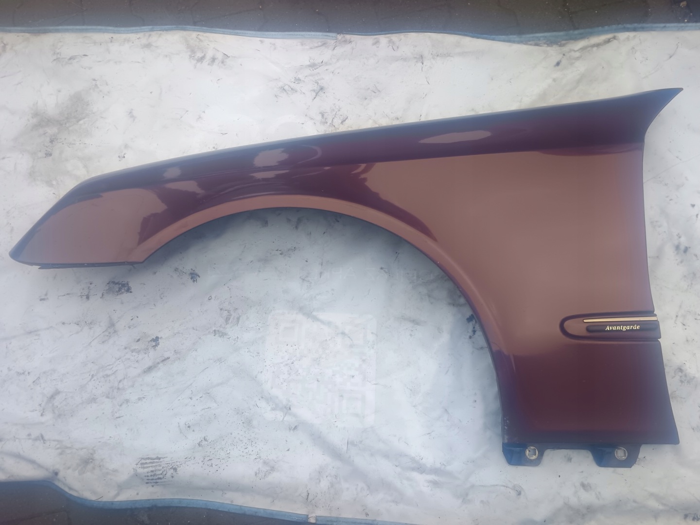 fender front left MERCEDES W211