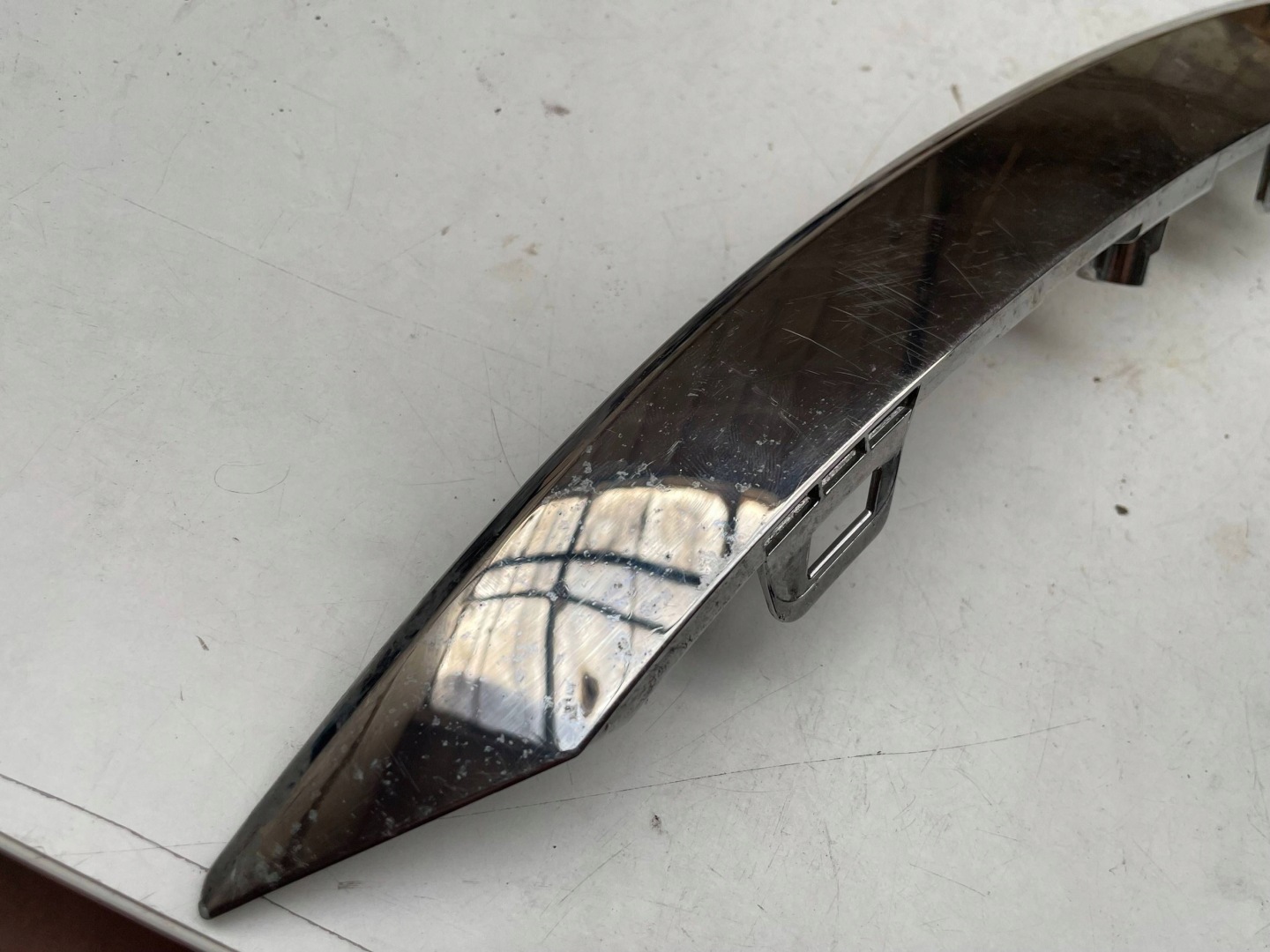 CHROM der Stoßstange heck Original Renault Captur II 850C43520R