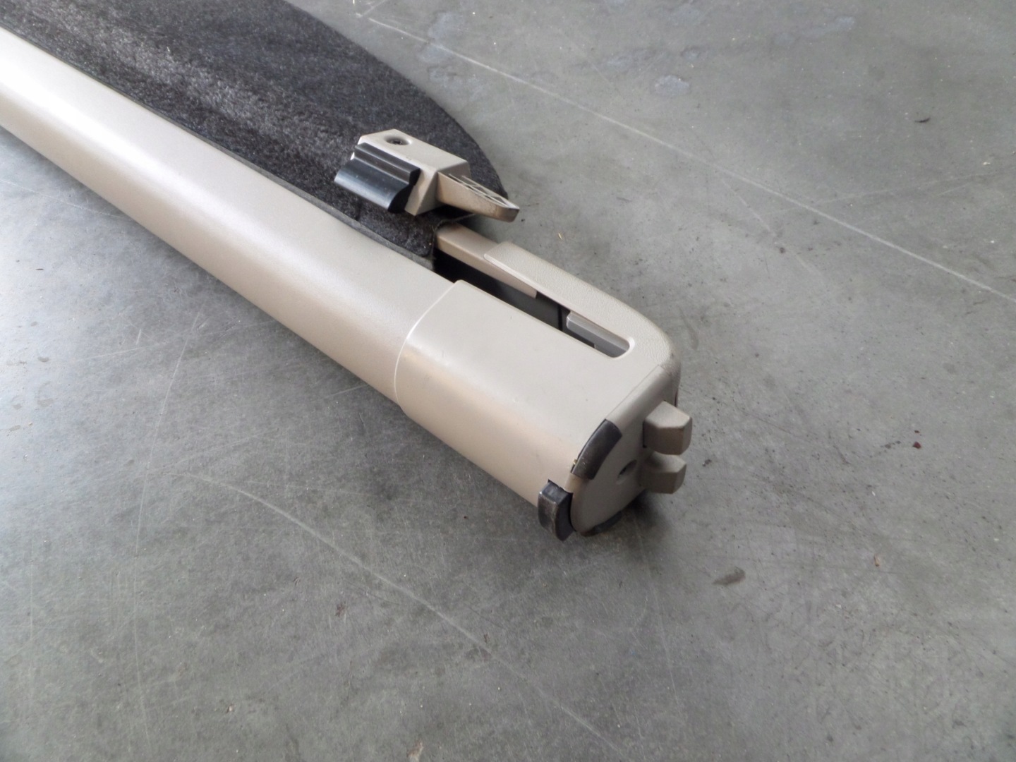 Nissan Qashqai+2 blinds boot jasna
