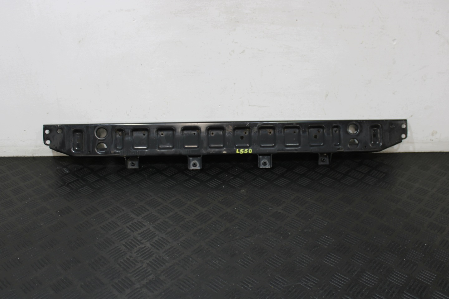 sider console holder FK72-8A297-AA LAND ROVER DISCOVERY SPORT L550