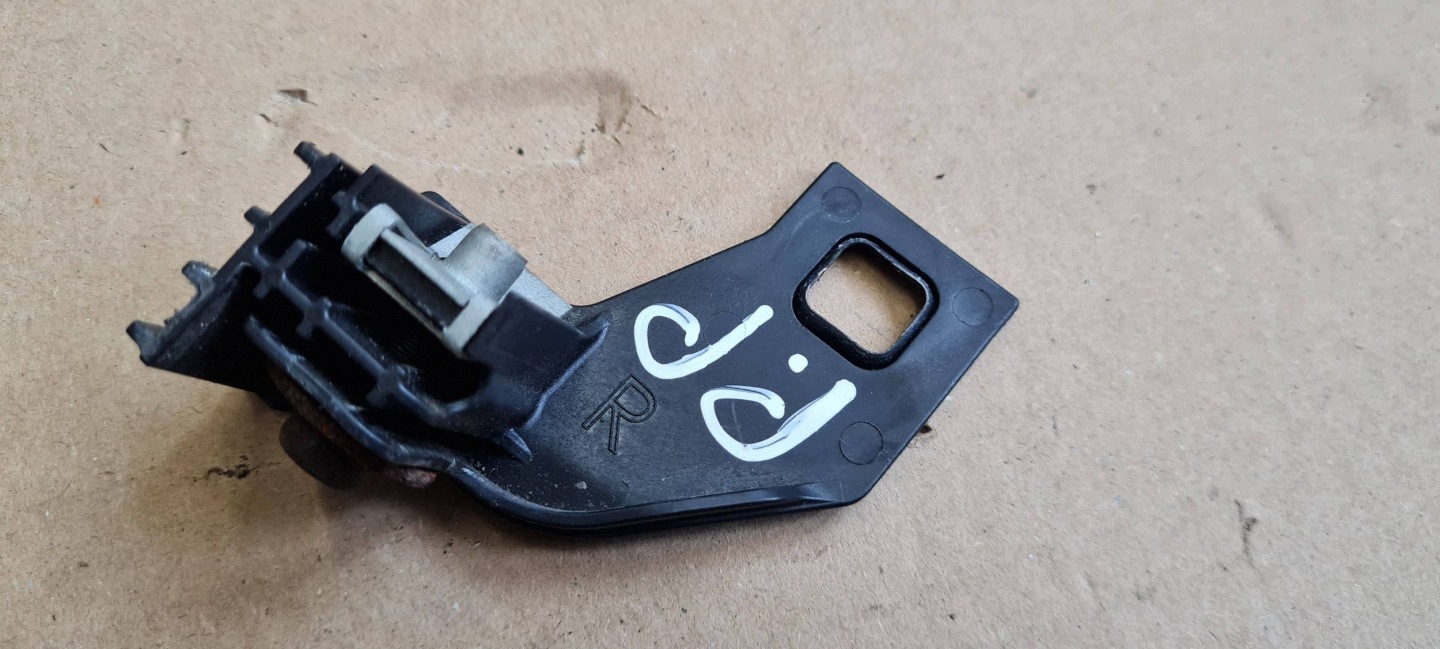 A7 4G S7 bracket hook holder supports lights right front